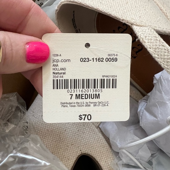 NEW a.n.a Womens Holland Heeled Sandals
Natural - Picture 12 of 13